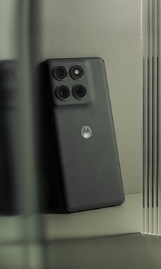 De Motorola Edge 2025 is mogelijk verkrijgbaar in één kleur. (Afbeelding bron: Evan Blass)