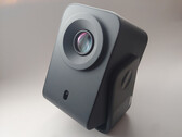 De TCL C1 draagbare projector biedt een goede beeldkwaliteit en gratis live TV. (Afbeeldingsbron: Notebookcheck)