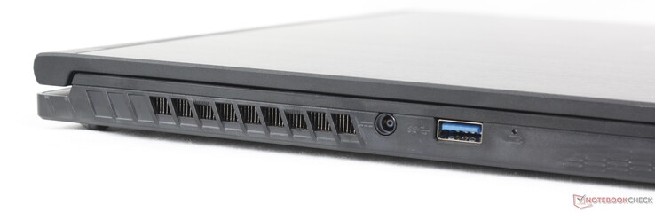 Links: AC-adapter, USB-A 3.2 Gen. 1