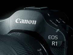 Een close-up van de Canon EOS R1.