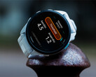 Garmin rolt wereldwijd geleidelijk Software 26.08 uit naar oudere Forerunner smartwatches, waaronder de afgebeelde Forerunner 165. (Afbeelding bron: Garmin)