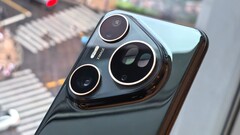 Eerste review, veel foto's en eerste cameratests van de Huawei Pura 80 Ultra, inclusief vergelijkingen met de iPhone 16 Pro Max, Vivo X200 Ultra en Oppo Find X8 Ultra. (Afbeeldingsbron: Weibo)
