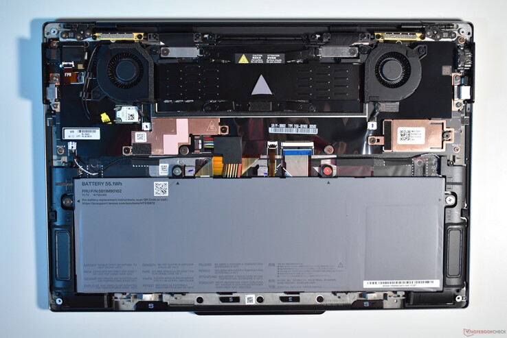 Lenovo ThinkPad X9-14: Intern