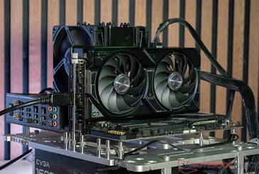 De ASUS Dual GeForce RTX 4060 Ti OC tijdens de geluidsemissietest