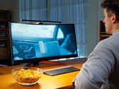 De BenQ ScreenBar Pro schakelt automatisch in wanneer iemand de monitor nadert. (Afbeelding: BenQ)