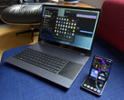 De Galaxy Z Flip7 draadloos verbonden met een NexDock XL. (Afbeeldingsbron: Michael Fisher)