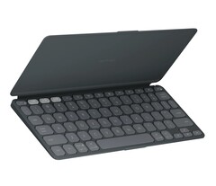 De opvouwbare klep biedt gemoedsgemak wanneer u de Keys-To-Go 2 in een rugzak vervoert (Afbeelding bron: Logitech)
