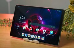 Lenovo's populaire Legion Y700 gaming-tablet werd internationaal gelanceerd als de Legion Tab. (Afbeeldingsbron: TechniQualities via YouTube)