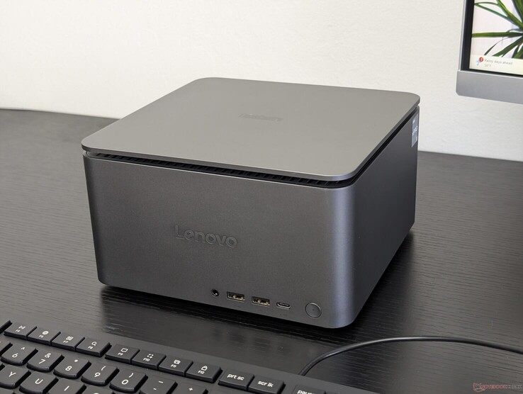 We hebben een oudere generatie van het ThinkCentre Neo beoordeeld en waren over het algemeen tevreden over het systeem.