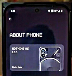 De Nothing Phone (2a) in een lekvrij hoesje. (Afbeeldingsbron: @yogeshbrar)