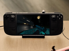 Terugkeer van de Immersieve Sim-bundel vervalt op 26 november 2025. Afgebeeld: Steam Deck met Fallen Aces. (Afbeeldingsbron: Valve - bewerkt)