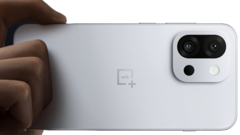 De OnePlus 13s, een compacte vlaggenschip smartphone. (Afbeeldingsbron: OnePlus)
