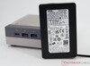 Acemagic Retro X3 met voeding (19 V; 6,32 A)