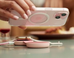 De Twelve South ButterFly SE 2-in-1 Qi2-lader is een nieuwe oplaadoplossing voor iPhones en meer. (Afbeeldingsbron: Twelve South)