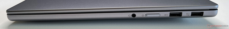 Rechts: 3,5 mm audio-aansluiting, aan/uit-knop, 2x USB-A 3.2 Gen.1 (5 GBit/s, 1x voeding)