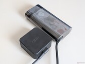65 W USB-C AC-adapter van MSI versus de 140 W USB-C AC-adapter van HP