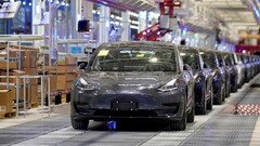 Tesla Model 3 en Model Y leveringen zullen waarschijnlijk nog meer vertraging oplopen. (Image Source: Reuters via Hindustan Times)