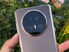 Honor heeft nog geen details bevestigd over een wereldwijde lancering van de Magic V5. (Afbeeldingsbron: fenibook)