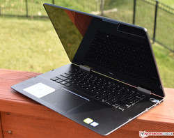 Getest: Dell Inspiron 15 7000 2-in-1 Black Edition. Testmodel geleverd door Dell US