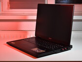 18-inch laptops: Deze categorie zou meer moeten zijn dan alleen voor gaming en apparaten zoals de MSI Raider A18, afgebeeld: MSI Raider A18 (bron: Benjamin Herzig/Notebookcheck)