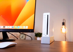 In de behuizing van deze Nintendo Wii zit een functionele Mac mini. (Afbeelding bron: Luke Miani)