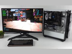 Een budget gaming-pc met een Intel Arc A380 en Nvidia RTX 3060 waarop Cyberpunk 2077 wordt uitgevoerd met Lossless Scaling voor dual-GPU framegeneratie, met FPS-tellers op het scherm (Afbeeldingsbron: ETA PRIME via YouTube)