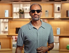 Android CEO Sameer Samat droeg de nieuwe Google-bril op de Android Show. (Afbeeldingsbron: Google)