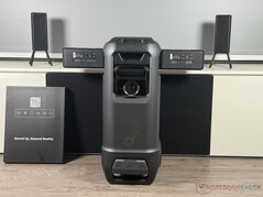 De levering bestaat uit vier externe luidsprekers,...