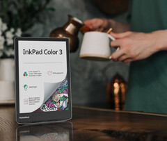 De PocketBook InkPad Color 3 heeft een IPX8-gecertificeerde behuizing. (Afbeeldingsbron: PocketBook)