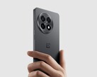 De OnePlus 13R die in het Verenigd Koninkrijk en de EU wordt verkocht, wordt geleverd in een kleinere verpakking. (Afbeeldingsbron: OnePlus)