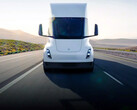 Het Amerikaanse net is niet klaar voor elektrische vrachtwagenstops op de snelweg (afbeelding: Tesla)