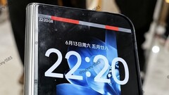 De compactere en bredere Xiaomi Mix Fold 5 lijkt te verschijnen op een eerste hands-on-foto waarop HyperOS 4 draait.