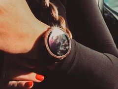 De relatief compacte Grit X2 smartwatch is nu verkrijgbaar (Afbeelding bron: Polar)