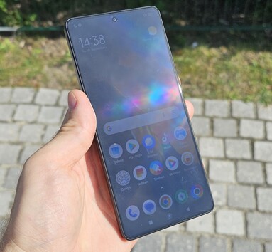 Poco F5 smartphone test