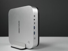 De Minisforum M2 Pro Mini-pc wordt geleverd met een verticale standaard in de doos.