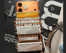 iPhone 17 Pro Max met SSD-koelers bevestigd voor betere thermische stabiliteit (Afbeeldingsbron: u/T-K-Tronix via r/iphone)