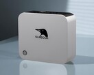 De Ryzen AI 9 HX 370-aangedreven Slimbook One gaming mini PC wordt geleverd met Linux, OCuLink-ondersteuning en veel poorten. (Afbeelding bron: Slimbook)