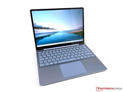 De Surface Laptop Go 3 zal er naar verwachting uitzien als zijn voorganger, op de foto. (Afbeelding bron: Notebookcheck)