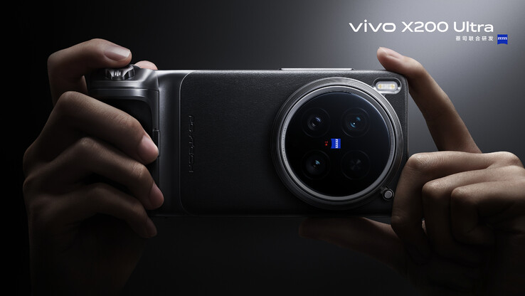 De Vivo X200 Ultra lijkt in zijn fotokit ontzettend veel op een bepaalde rivaal van Xiaomi. (Afbeeldingsbron: Vivo)