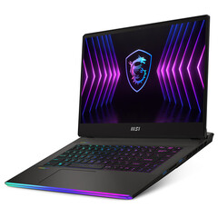 De MSI Raider GE67 HXis te bestellen met een 240 Hz OLED-scherm, minstens vier maanden eerder dan de equivalente Razer Blade 15. (Afbeelding bron: MSI)