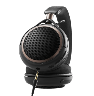 De draadloze hoofdtelefoon ATH-AL5NC van Audio-Technica kan ook als bedrade hoofdtelefoon worden gebruikt.