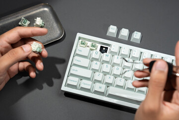 Keychron Q16 HE in Mint White (bron: Keychron)