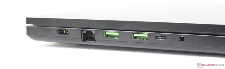 Links: AC-adapter, 2,5 Gbps RJ-45, 2x USB-A 3.2 Gen. 2, USB-C w/ Power Delivery + DisplayPort 1.4, 3,5 mm headset