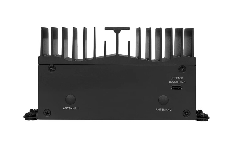 Voorkant van de MSI MS-C9ZA industriële mini-pc 