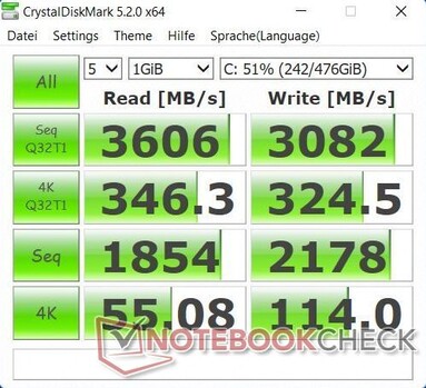 CrystalDiskMark 5.2