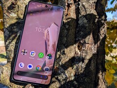 De Google Pixel 8 maakt indruk met een helder 120 Hz OLED-scherm.