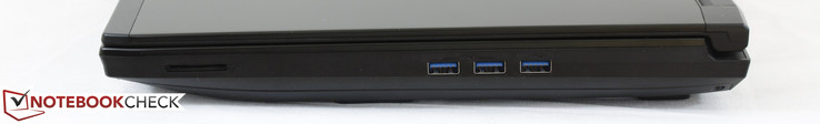 Rechterkant: SD kaartlezer, 3x USB 3.0