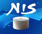 Het logo van NIS America is afgebeeld boven lege PS5-schijven