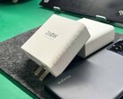 Een Infinix "260W" power brick. (Bron: GSMArena)
