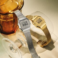 De Casio LA680WEMG-7A en de LA680WEMG-9A (van links naar rechts)